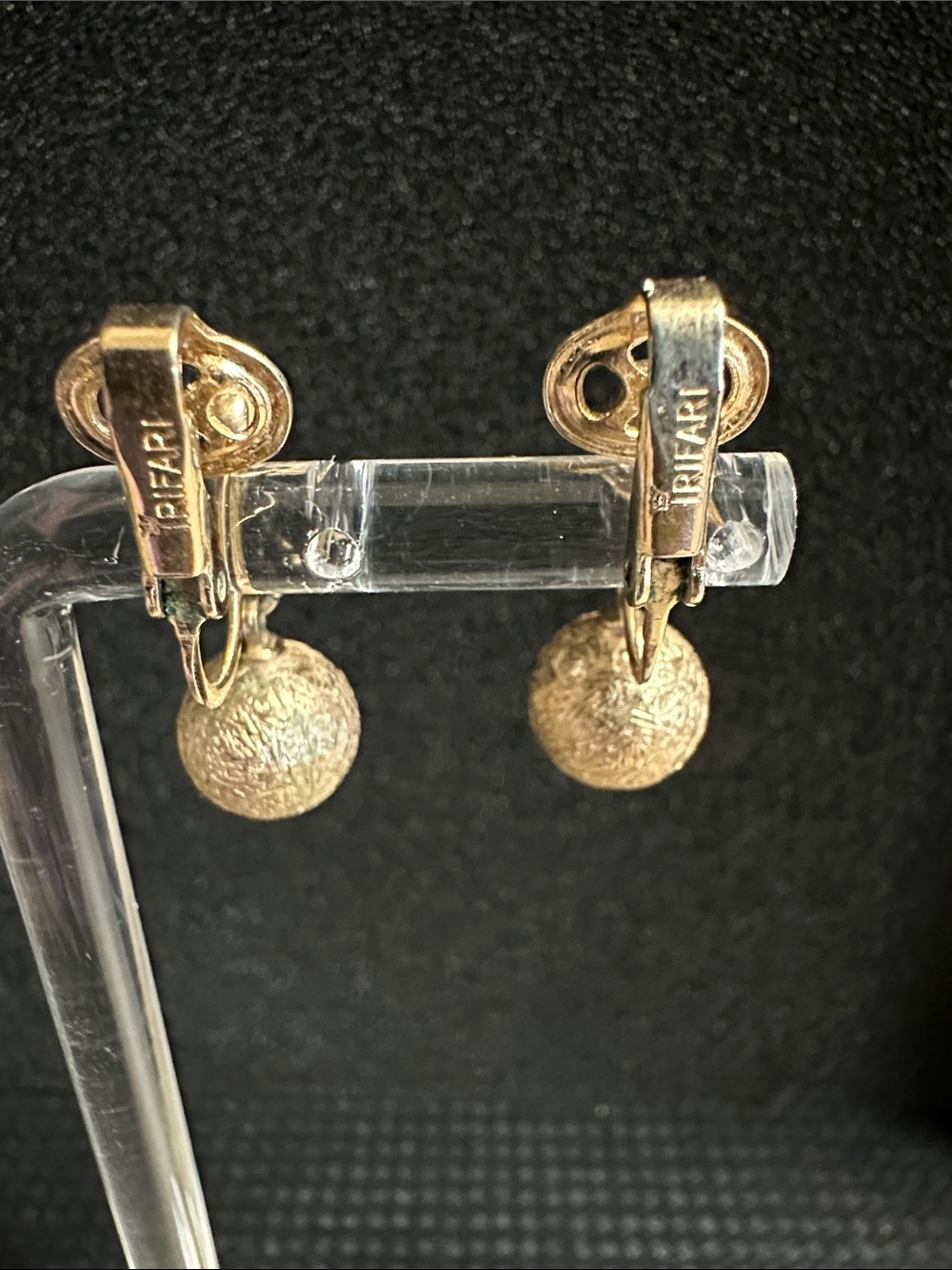 Vintage Trifari Gold Tone Textured Ball Drop Clip-On Earrings - Picture 3 of 6